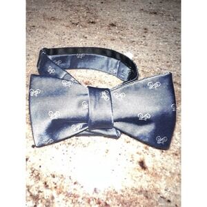 The Tie Bar Blue Silk Bow Tie Bicycle Bike Print Hand Made Self-Tie 2.5"